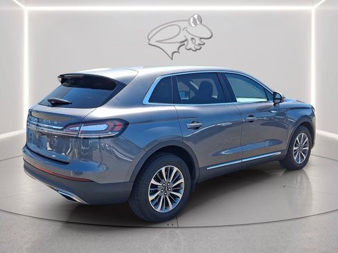 Used 2021 Lincoln Nautilus AWD w/ Equipment Group 101A image 5