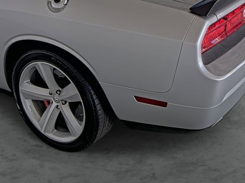 Used 2008 Dodge Challenger SRT8 RWD image 9