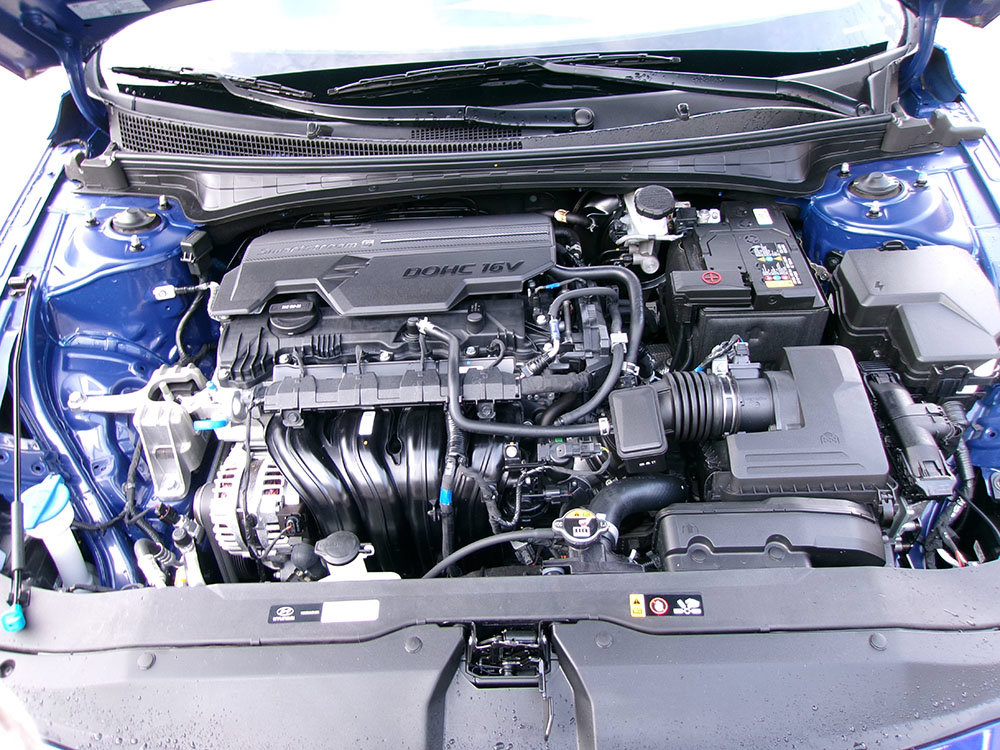 Used 2025 Hyundai Elantra SEL FWD image 9