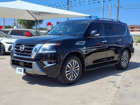 Used 2021 Nissan Armada SV w/ SV Appearance Package RWD image 4