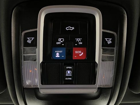 Used 2024 RAM 2500 Limited image 51