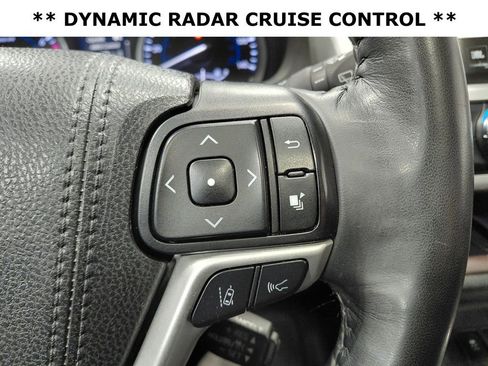 Used 2019 Toyota Highlander Limited image 14