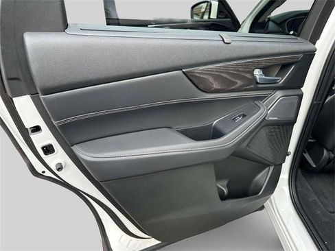 Used 2026 Acura MDX w/ Advance Package image 19