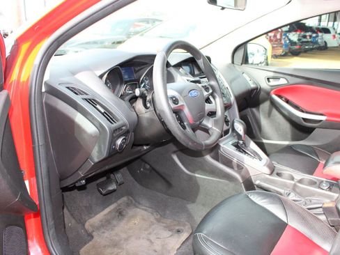 Used 2014 Ford Focus SE image 12