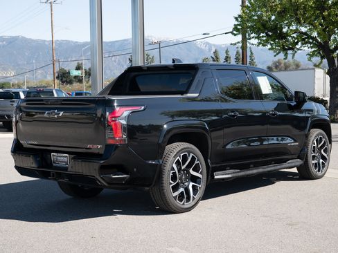 Used 2024 Chevrolet Silverado EV RST image 4