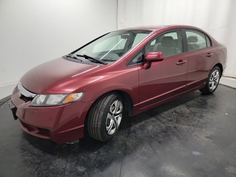 Used 2010 Honda Civic LX image 3