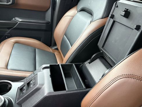 Used 2024 Ford Bronco Outer Banks image 16