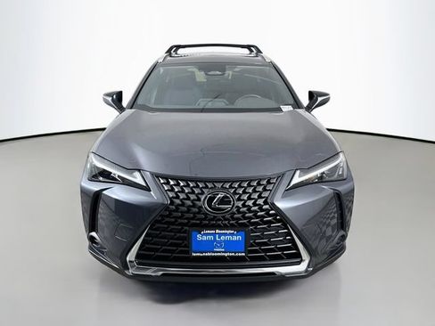Used 2025 Lexus UX 300h FWD w/ Accessory Package (Z1) image 2
