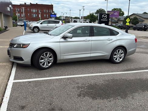 Used 2017 Chevrolet Impala LT w/ Convenience Package FWD image 16