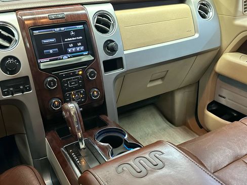 Used 2013 Ford F150 King Ranch w/ King Ranch Luxury Pkg AWD/4WD image 15
