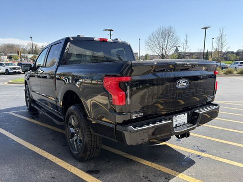 New 2025 Ford F150 Lightning Flash AWD/4WD image 4