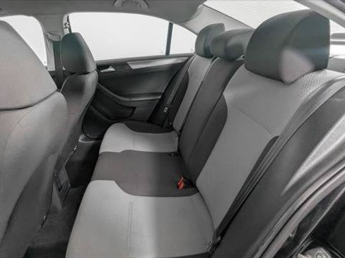 Used 2018 Volkswagen Jetta S FWD image 17