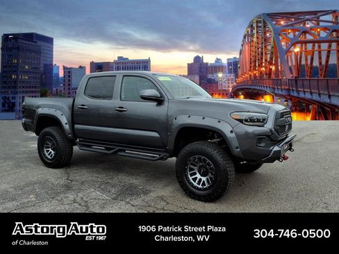 Used 2021 Toyota Tacoma SR image 1