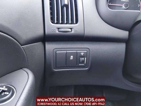 Used 2012 Hyundai Elantra GLS FWD image 30