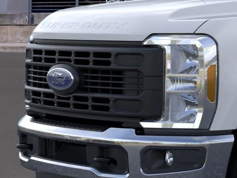 New 2026 Ford F350 XL w/ FX4 Off-Road Package image 17