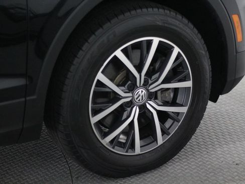 Used 2020 Volkswagen Tiguan SE FWD image 59