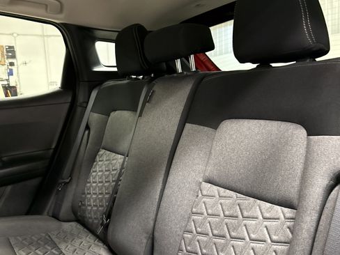 Used 2025 Nissan Kicks SV image 12
