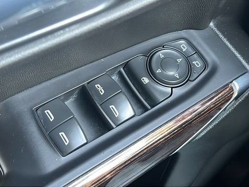 Used 2022 GMC Sierra 1500 Elevation AWD/4WD image 18