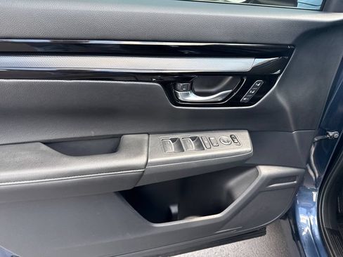 Used 2025 Honda CR-V EX-L image 9