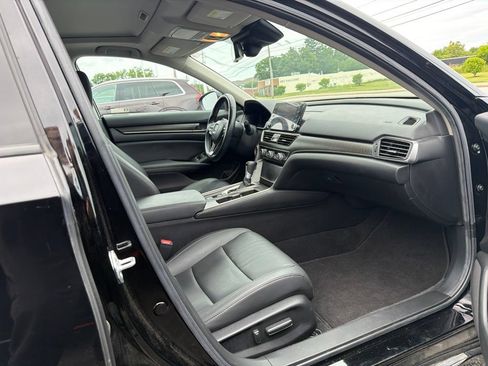 Used 2021 Honda Accord EX-L image 2