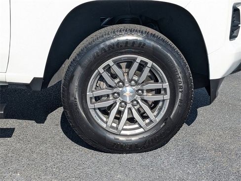 Certified 2023 Chevrolet Colorado LT image 13