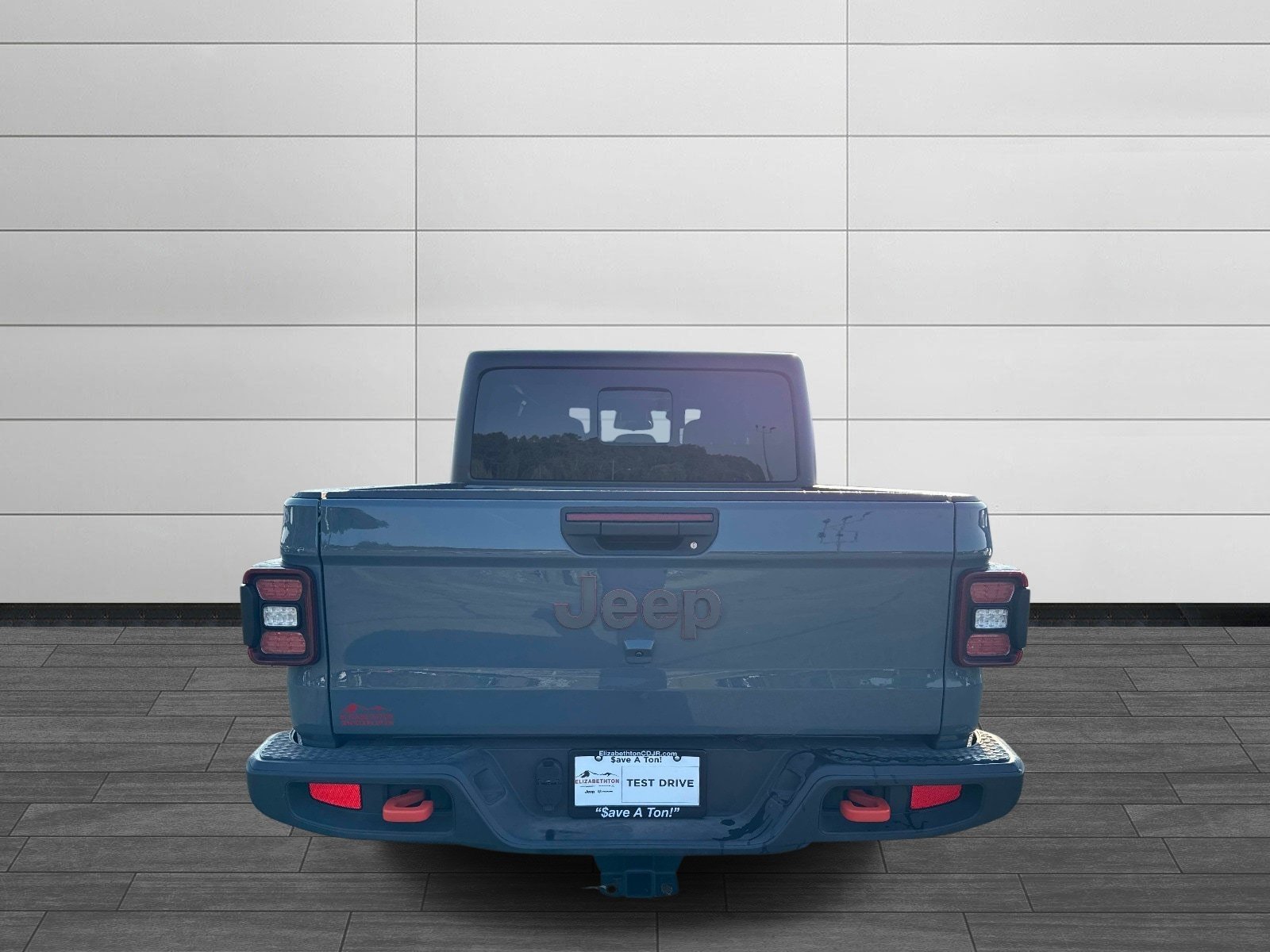 Used 2026 Jeep Gladiator Mojave AWD/4WD image 4