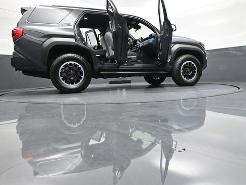 Used 2026 Toyota 4Runner TRD Off-Road AWD/4WD image 47