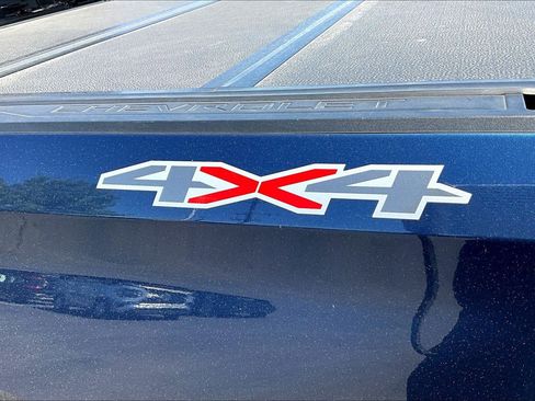 Used 2022 Chevrolet Silverado 1500 LT w/ Protection Package AWD/4WD image 34