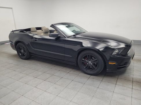 Used 2013 Ford Mustang Convertible RWD image 11