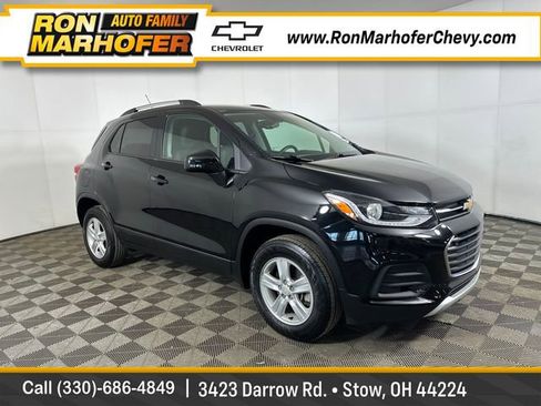 Used 2022 Chevrolet Trax LT w/ LT Convenience Package AWD/4WD image 1