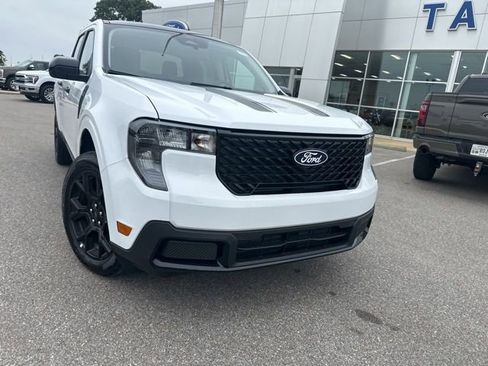 New 2026 Ford Maverick XLT w/ XLT Luxury Package AWD/4WD image 5