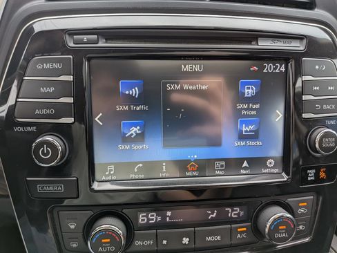 Used 2016 Nissan Maxima Platinum FWD image 56