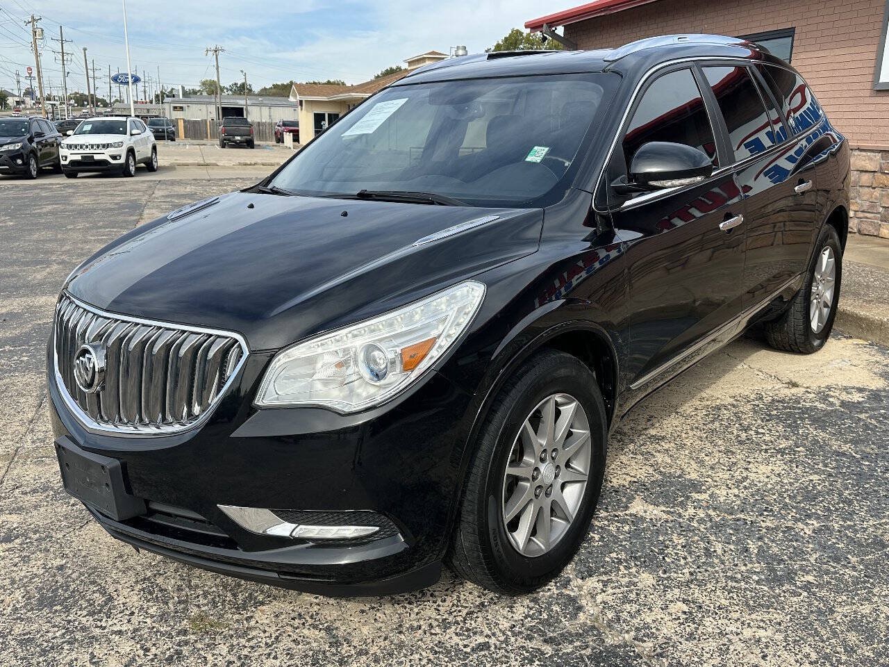 Used 2017 Buick Enclave Leather AWD/4WD image 4