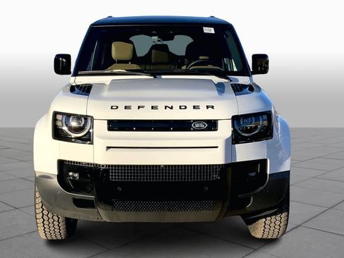 New 2026 Land Rover Defender 110 S image 3