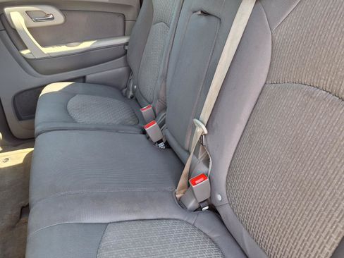 Used 2012 Chevrolet Traverse LS FWD image 6