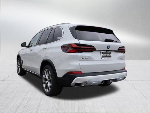 New 2026 BMW X5 xDrive40i AWD/4WD image 5