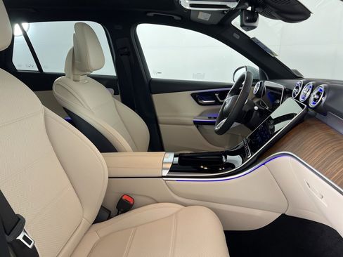 Certified 2025 Mercedes-Benz GLC 350e 4MATIC image 19
