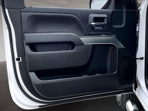 Used 2018 Chevrolet Silverado 1500 LT w/ LT Convenience Package image 20