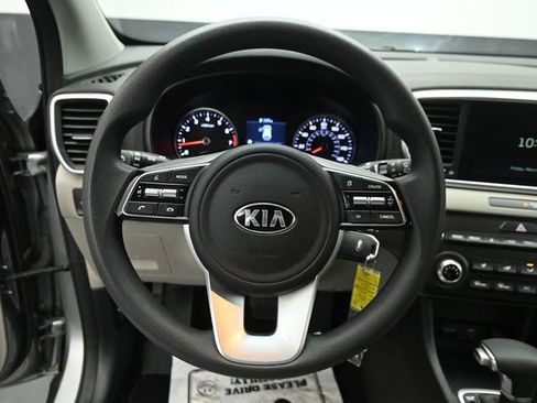 Used 2021 Kia Sportage LX image 15