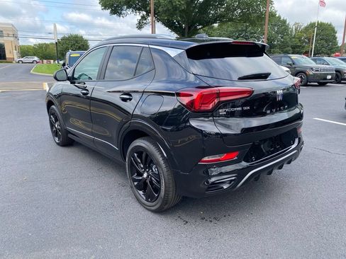 Certified 2024 Buick Encore GX Sport Touring w/ Advanced Technology Package AWD/4WD image 8