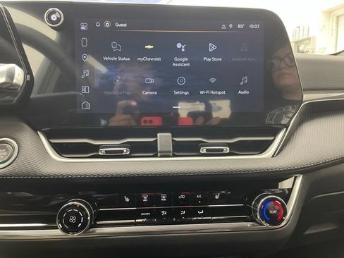 New 2026 Chevrolet Equinox LT AWD/4WD image 3