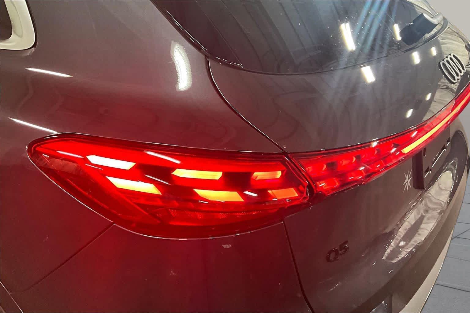 Used 2025 Audi Q5 Premium Plus AWD/4WD image 29