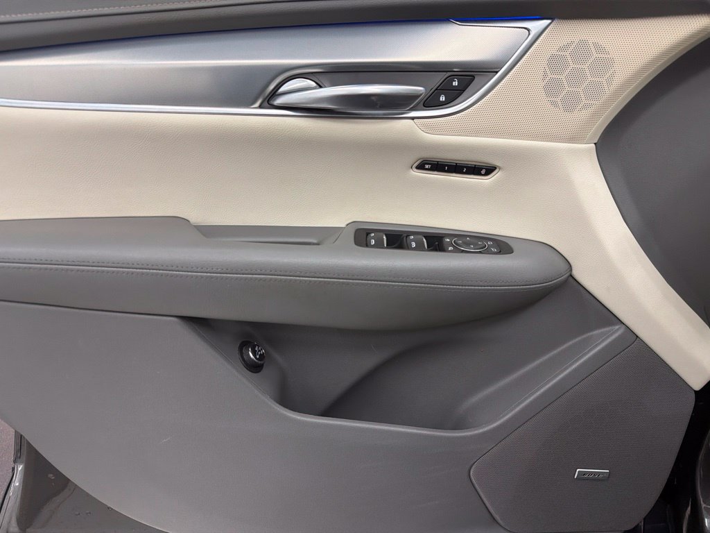 Used 2019 Cadillac XT5 Premium Luxury FWD image 9
