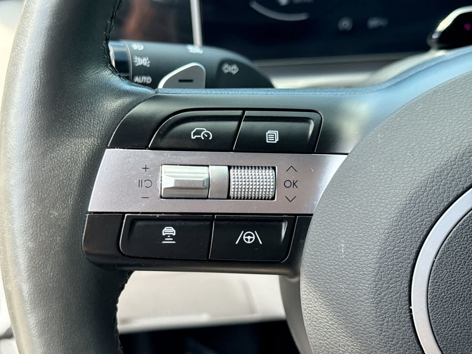 Used 2025 Hyundai Tucson Limited FWD image 29