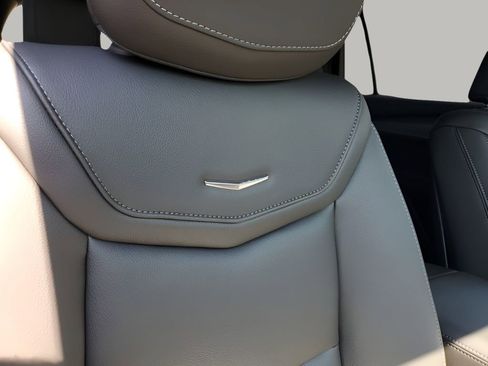 New 2025 Cadillac XT6 Luxury image 16