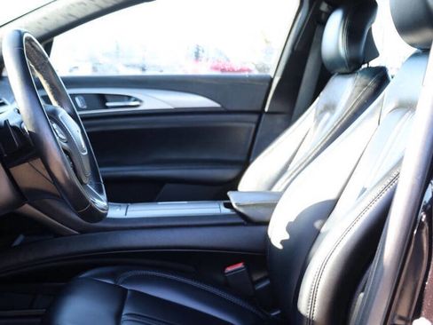 Used 2019 Lincoln MKZ Premiere image 13