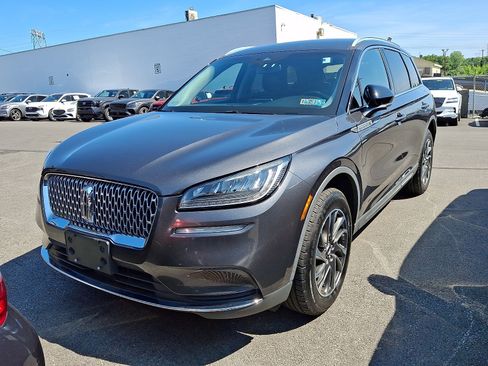 Used 2020 Lincoln Corsair AWD w/ Equipment Group 101A image 2