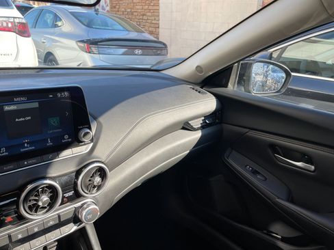 Used 2025 Nissan Sentra SV image 34