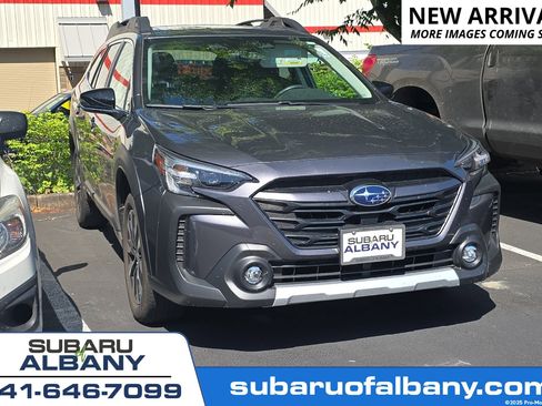 Used 2023 Subaru Outback Limited AWD/4WD image 1
