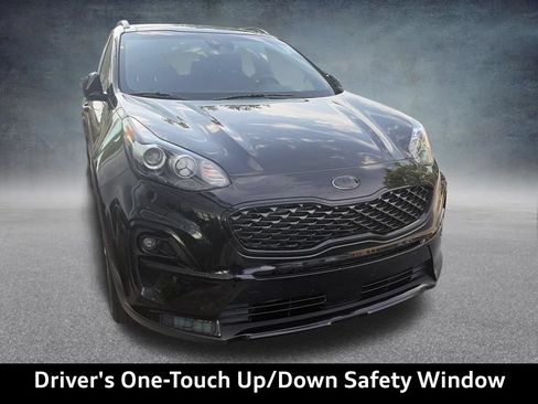 Used 2022 Kia Sportage Nightfall Edition w/ Nightfall Fwd Premium Package image 10